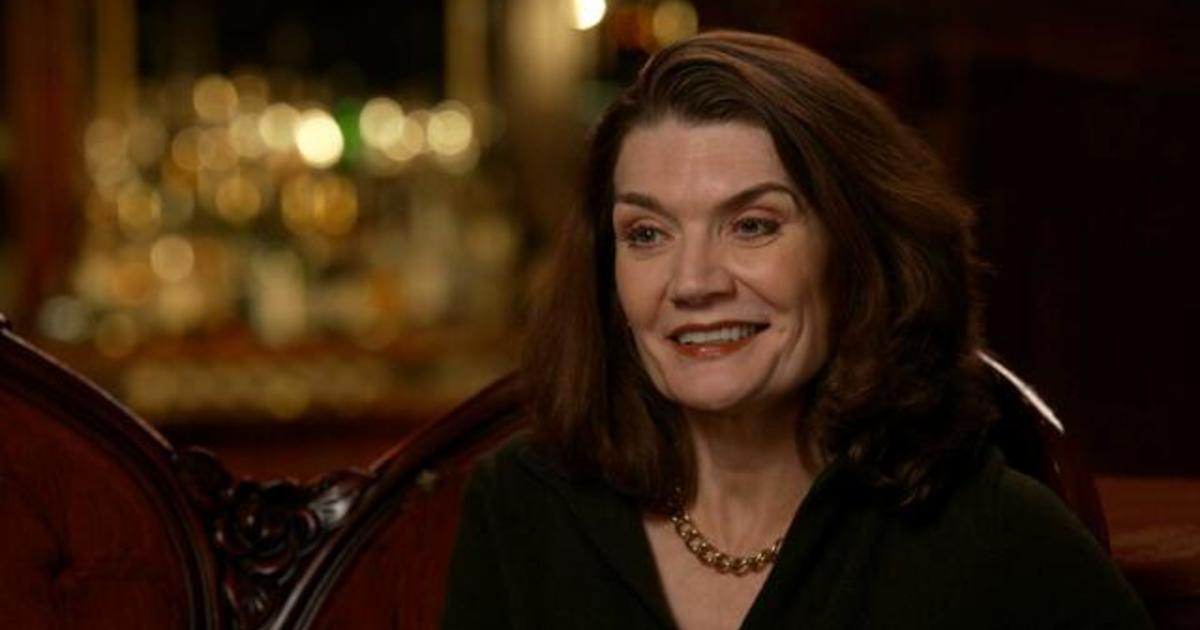 Author Jeannette Walls discusses her latest book “Hang the Moon” [Video]
