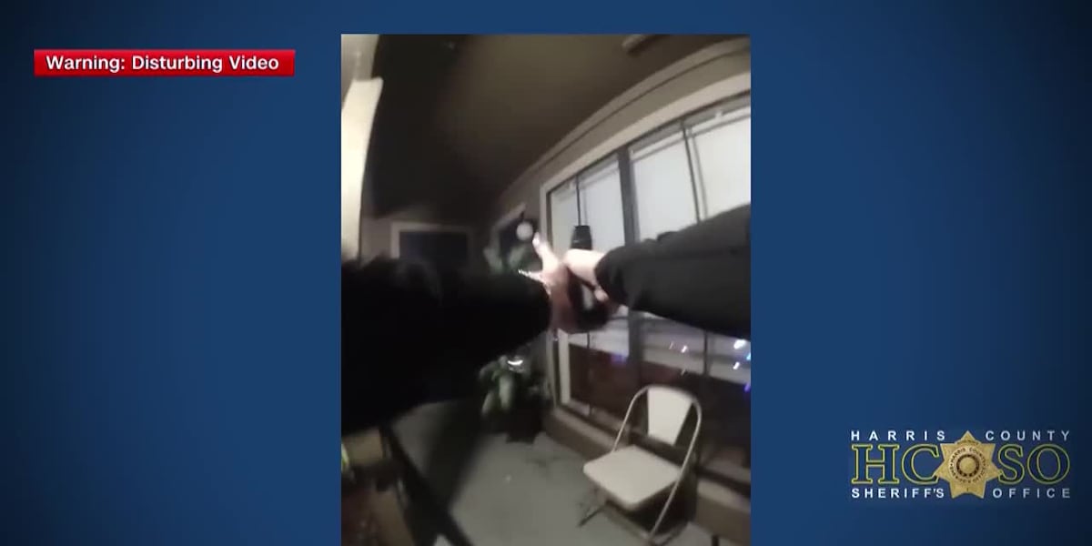 GRAPHIC: Police shoot woman through her apartment door [Video]