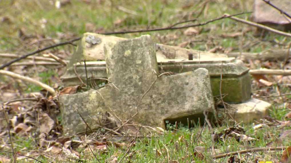 Professor works with family to uncover lost Baltimore graves [Video]