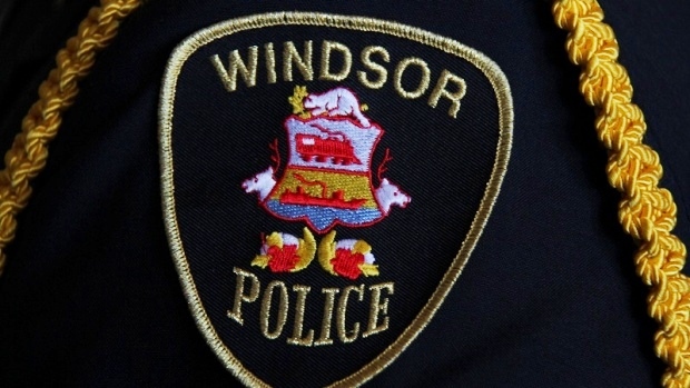Windsor police interrupt break-and-enter in progress, 2 women arrested [Video]