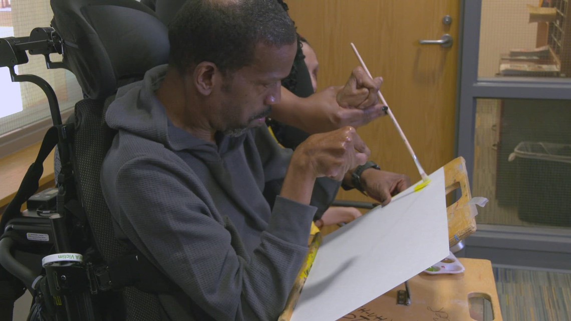 Artist with cerebral palsy sells paintings across world [Video]