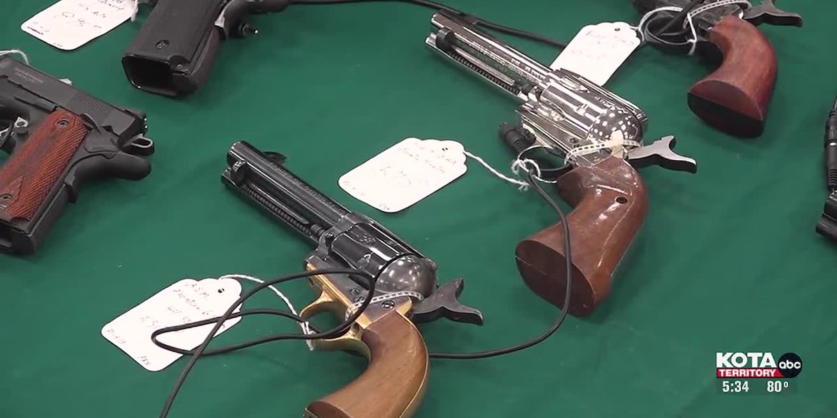 Gun show sounds off in Rapid City [Video]