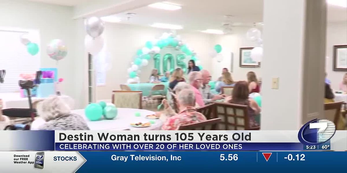 Local woman turns 105, celebrates with loved ones [Video]