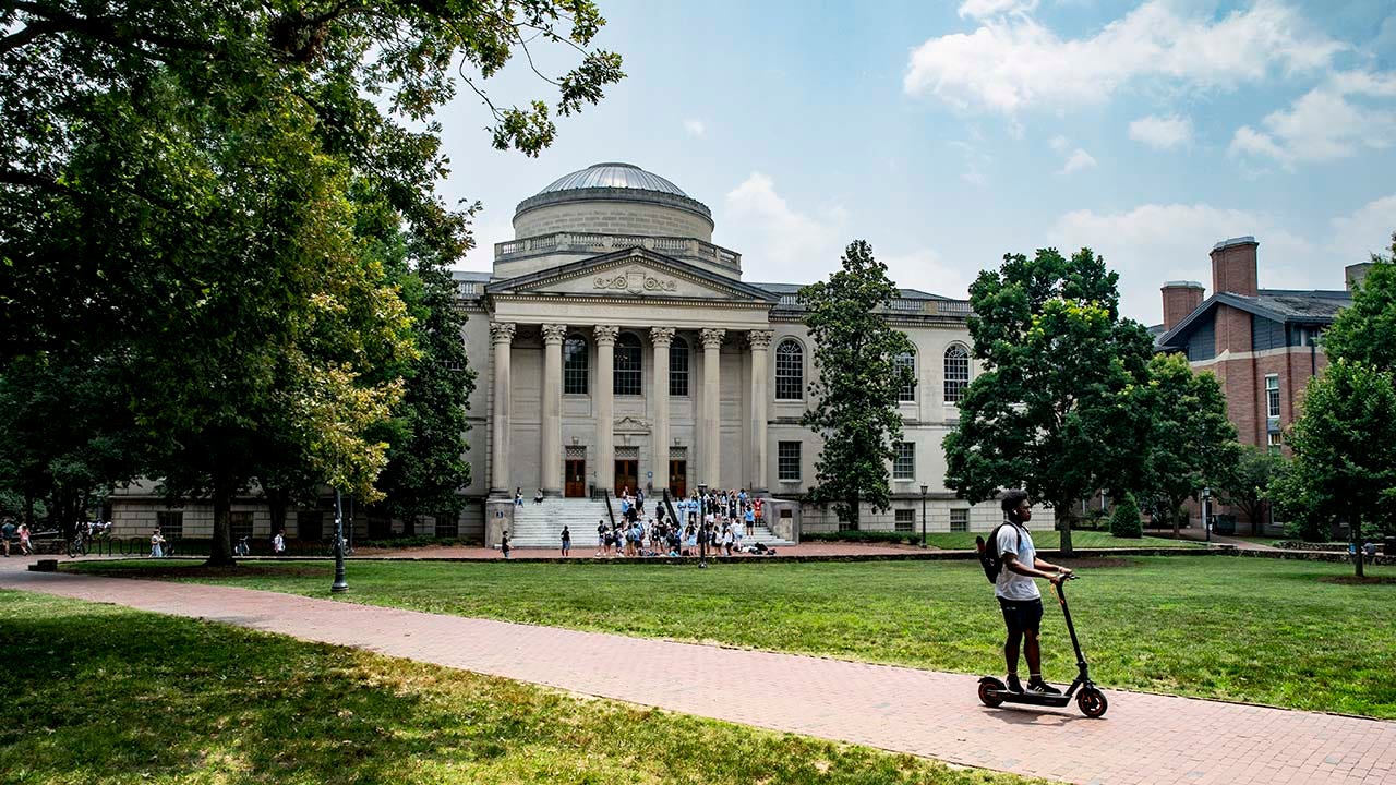 University of North Carolina committee scraps DEI goals, roles in dramatic policy shift [Video]