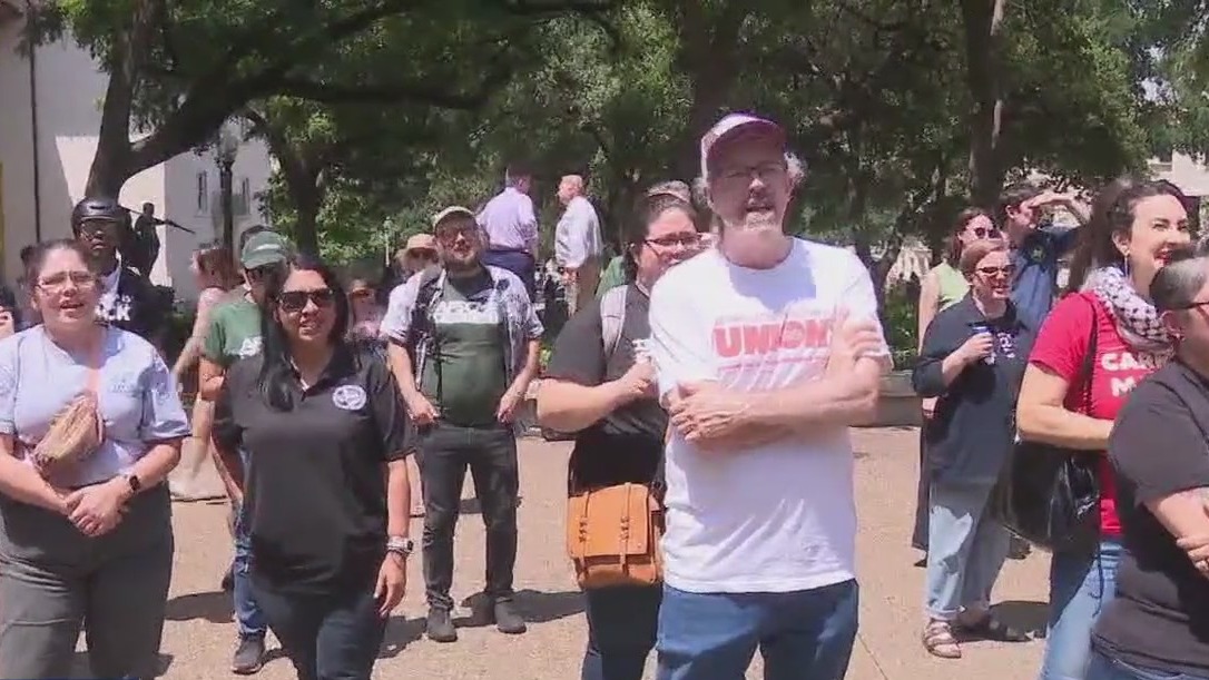 UT faculty pushes back against DEI purge [Video]