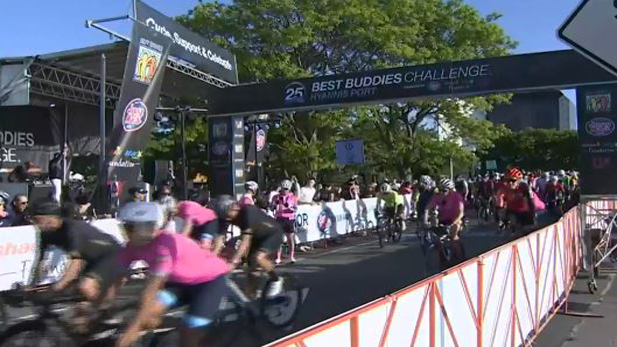 7NEWS team members join hundreds of bikers for annual Best Buddies Challenge – Boston News, Weather, Sports [Video]