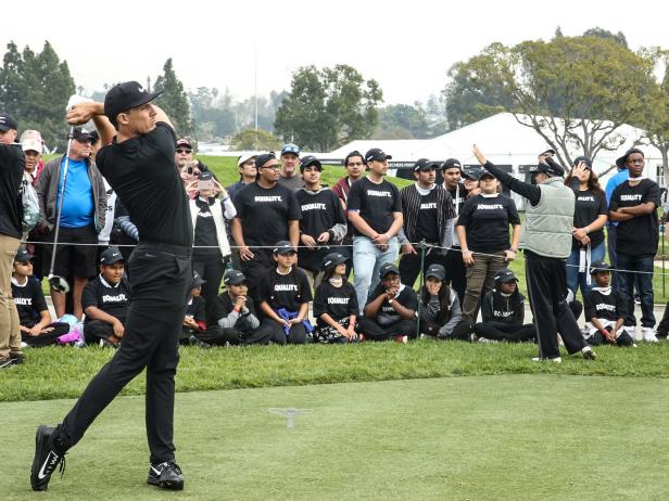 There’s a reason you saw all of Nike’s golfers in only black Thursday | Golf News and Tour Information [Video]