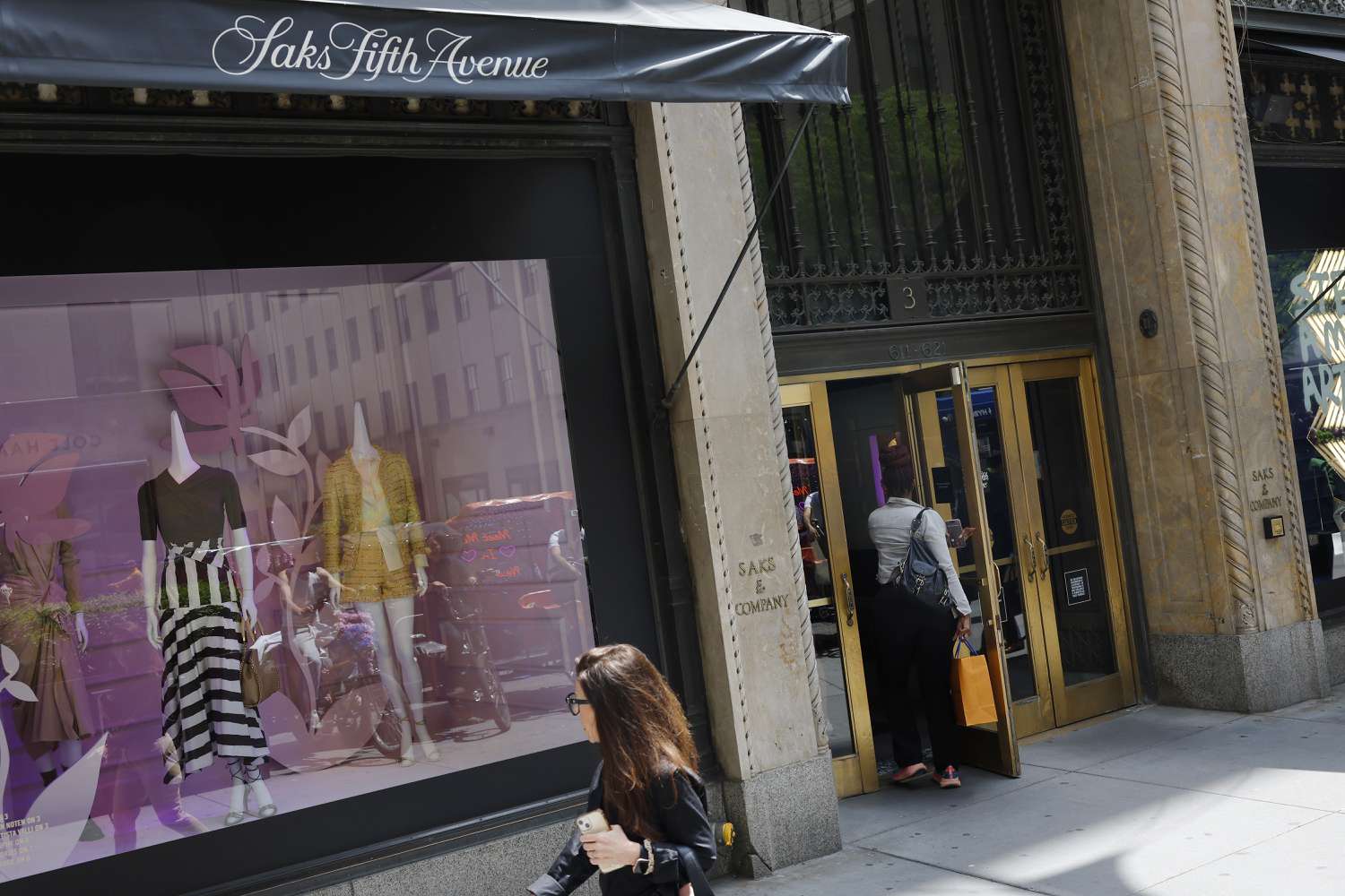 Saks Fifth Avenue Parent Reportedly Set to Buy Neiman Marcus [Video]