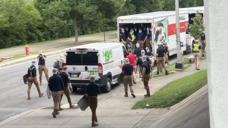 U-Haul responds to white supremacist group using its equipment in Nashville [Video]