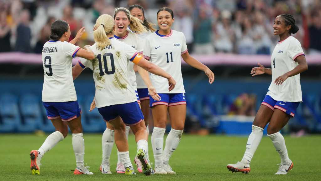 US and Spain top groups at the Olympics, Brazil’s Marta sent off in last major tournament [Video]