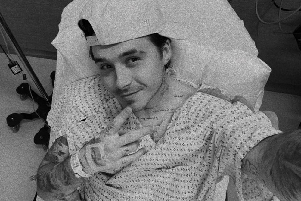 Brooklyn Beckham Reveals He Broke His Shoulder, But Says He’s ‘All Good’ [Video]