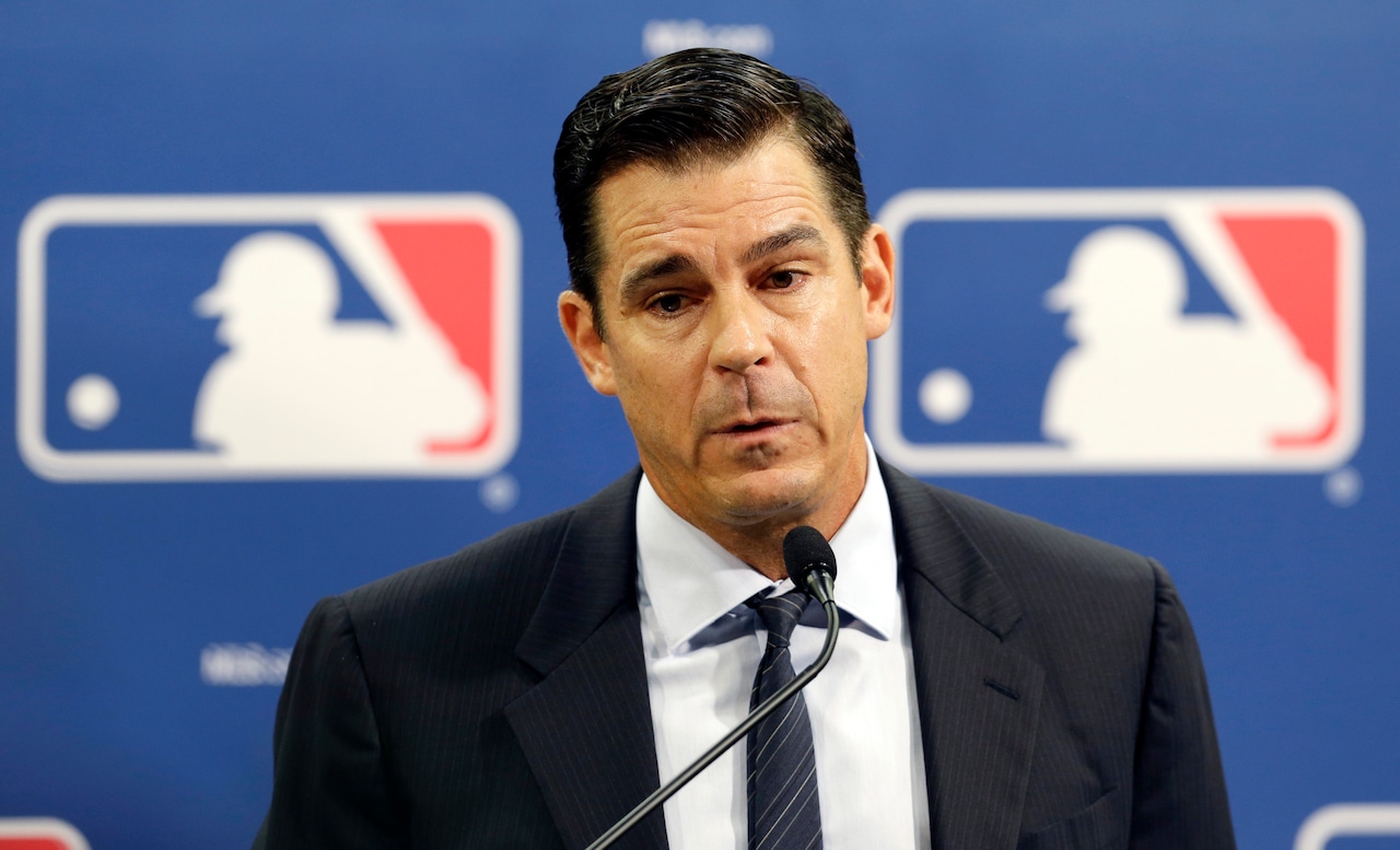 MLB executive, former player dies at 60 [Video]