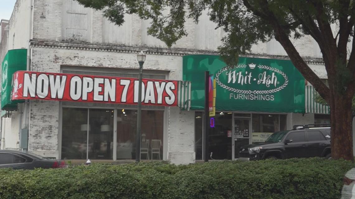 Whit-Ash in downtown Columbia is closing [Video]