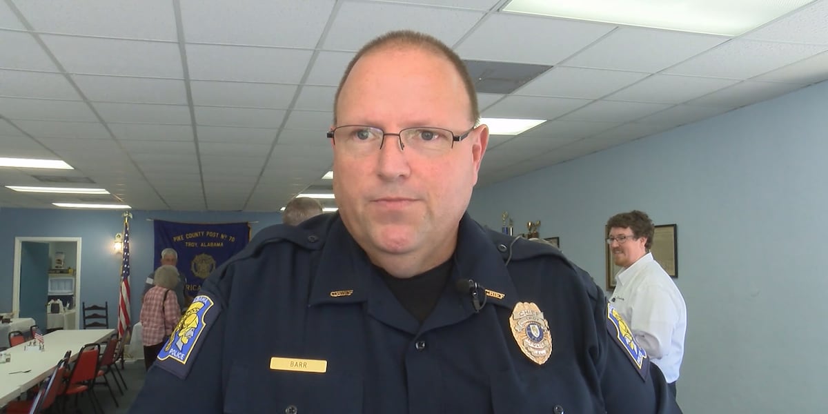 Longtime Troy police chief announces retirement [Video]