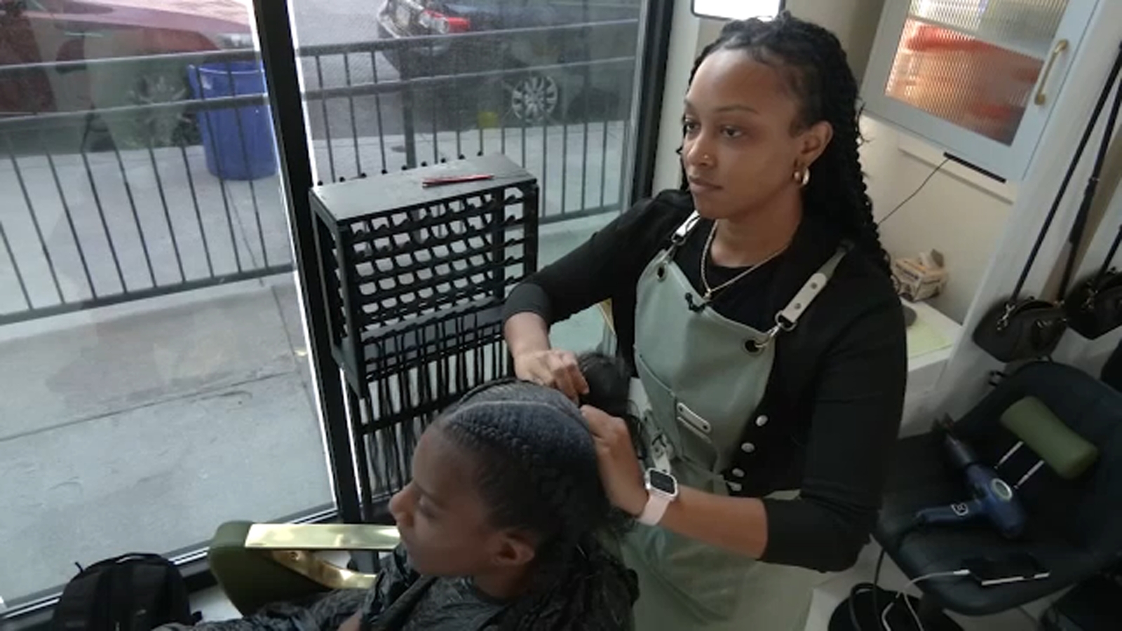 West Philadelphia native creates hypoallergenic hair brand ‘Dosso Beauty’ that’s gone international [Video]