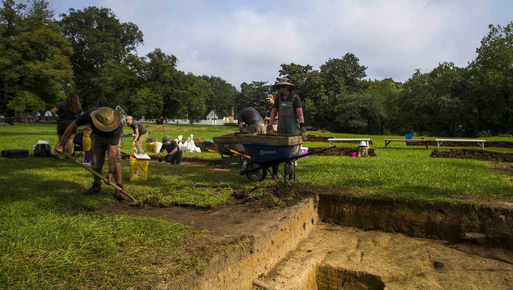 Archaeologists unearth colonial-era garden with clues about its enslaved gardeners [Video]