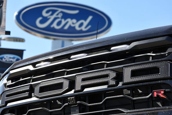 Ford pulls back DEI efforts under conservative pressure [Video]