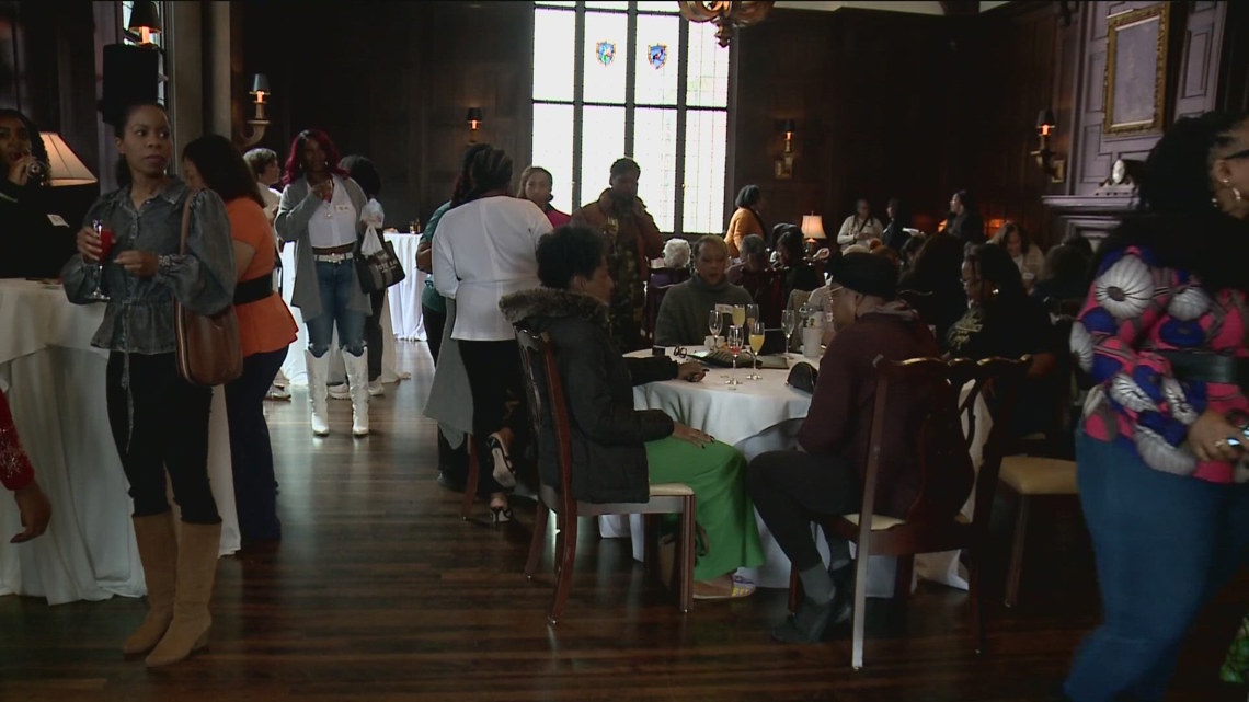 Entrepreneur Sheletta Brundidge hosts a brunch providing support for Black women [Video]