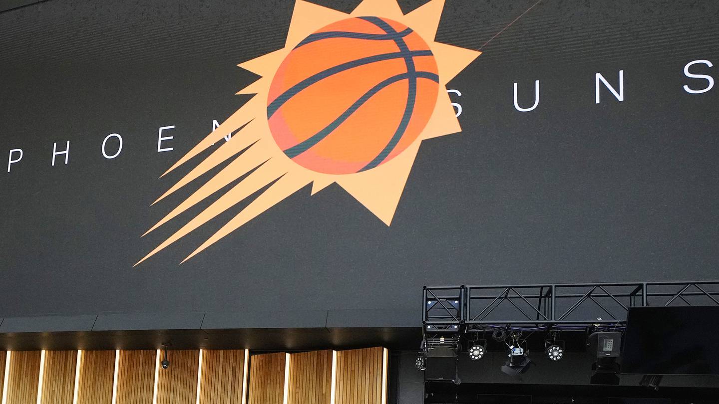 Ex-Phoenix Suns employee files racial discrimination, retaliation lawsuit against the team  WSOC TV [Video]