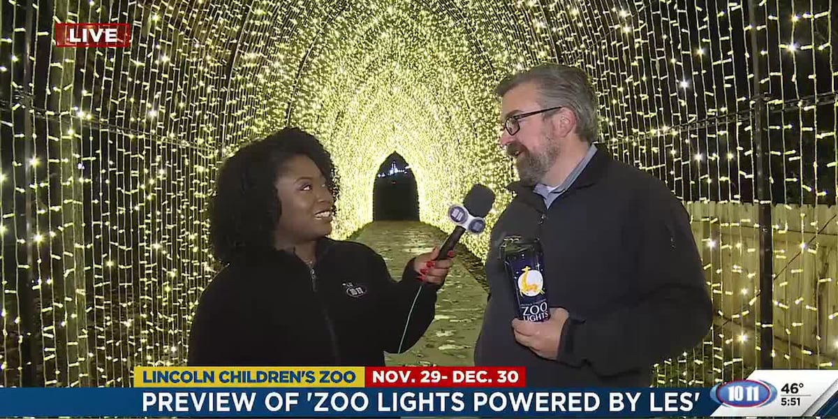 Zoo Lights powered by LES Cathedral Light Tunnel [Video]