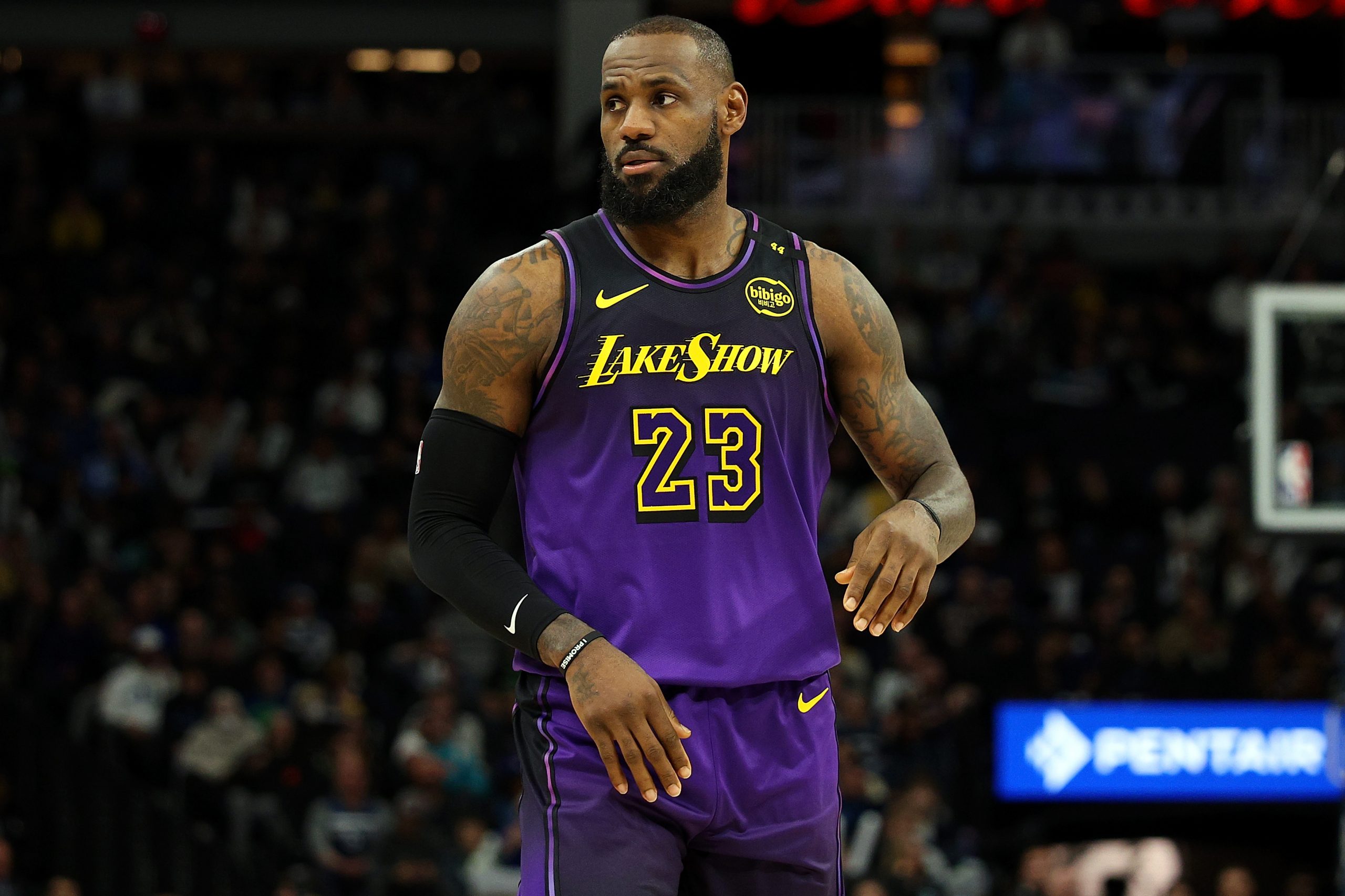 Lakers’ LeBron James Drops Big Hint on Retirement Timeline [Video]