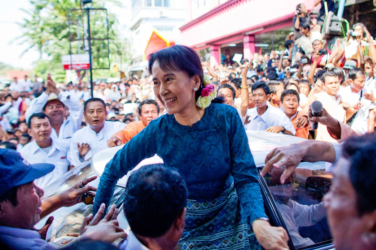 Ex-minister who witnessed military juntas violence joins growing calls for freedom for Aung San Suu Kyi [Video]