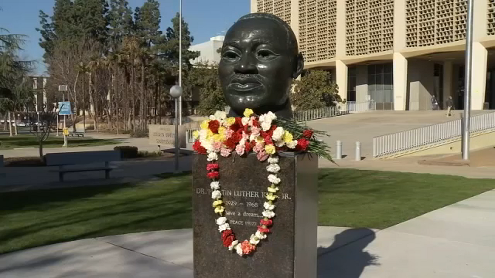 City of Fresno hosts garland ceremony for MLK Jr. [Video]